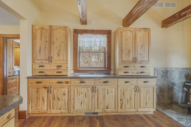 N430 HOPKINS Road, Arlington, WI 53911