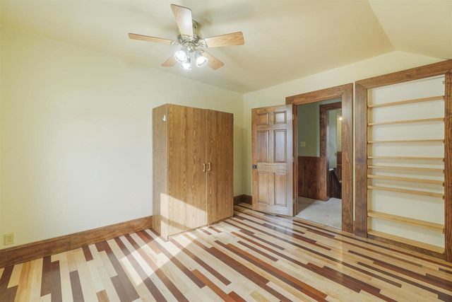 N430 HOPKINS Road, Arlington, WI 53911