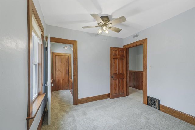 N430 HOPKINS Road, Arlington, WI 53911