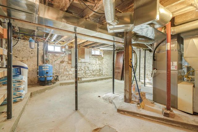 N430 HOPKINS Road, Arlington, WI 53911