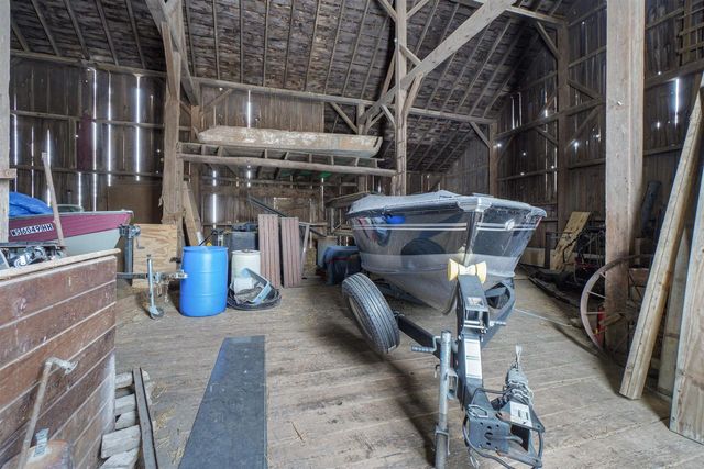 N430 HOPKINS Road, Arlington, WI 53911