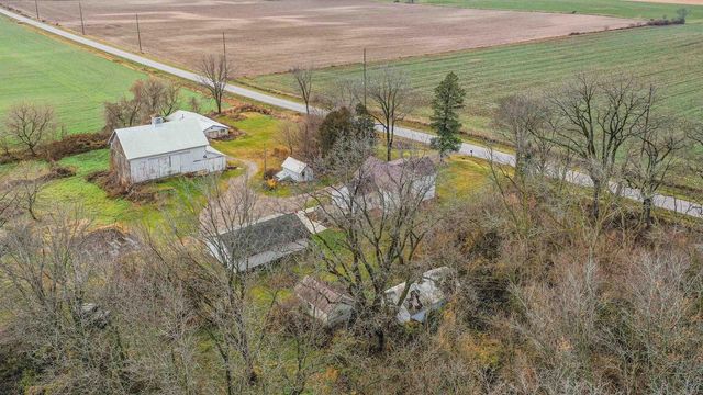 N430 HOPKINS Road, Arlington, WI 53911