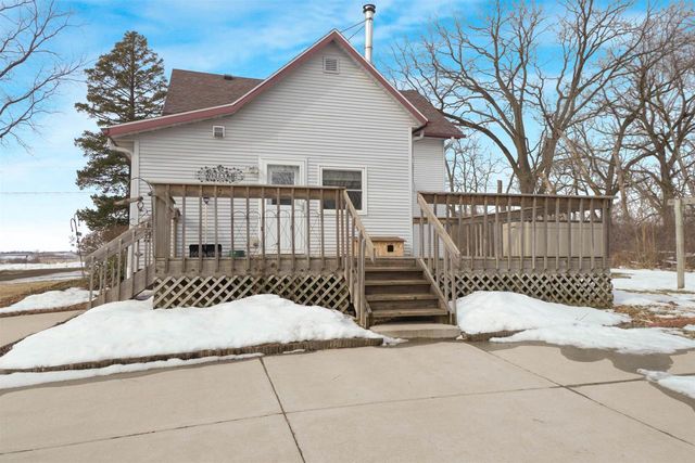 N430 HOPKINS Road, Arlington, WI 53911