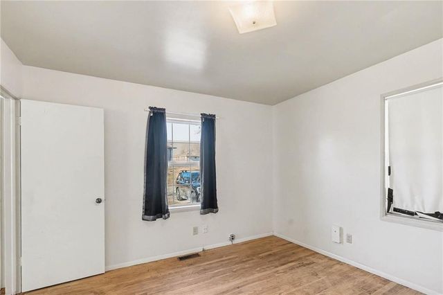 7703 E 50th Street, Kansas City, MO 64129