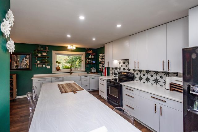 8701 Boulder Lane, Little Rock, AR 72227