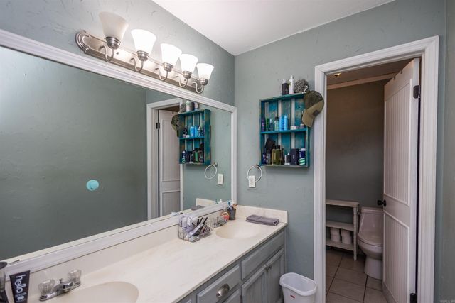 8701 Boulder Lane, Little Rock, AR 72227