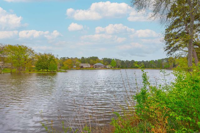 8701 Boulder Lane, Little Rock, AR 72227