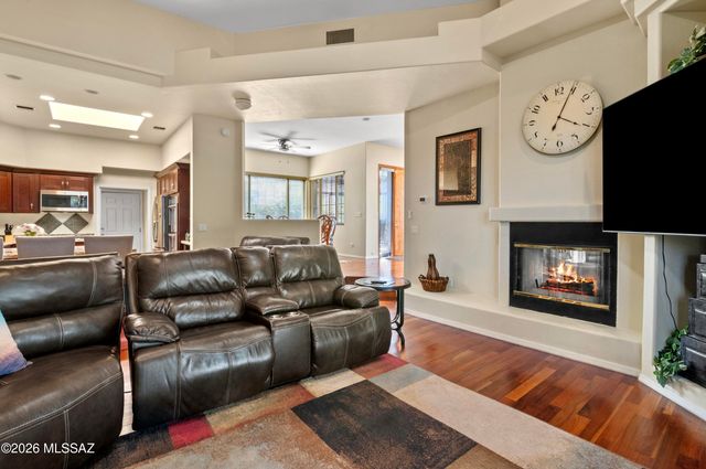 21 N Players Club Drive, Tucson, AZ 85745