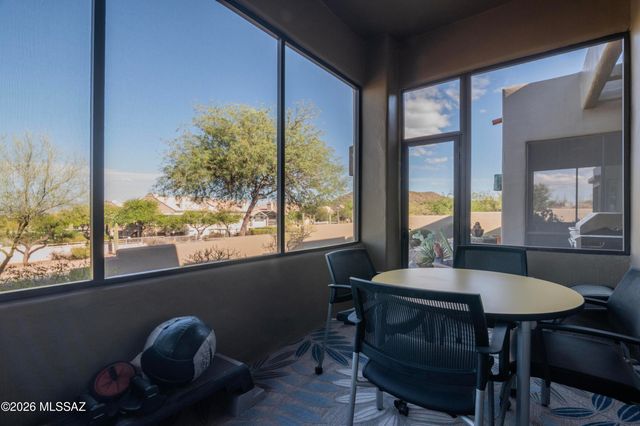 21 N Players Club Drive, Tucson, AZ 85745