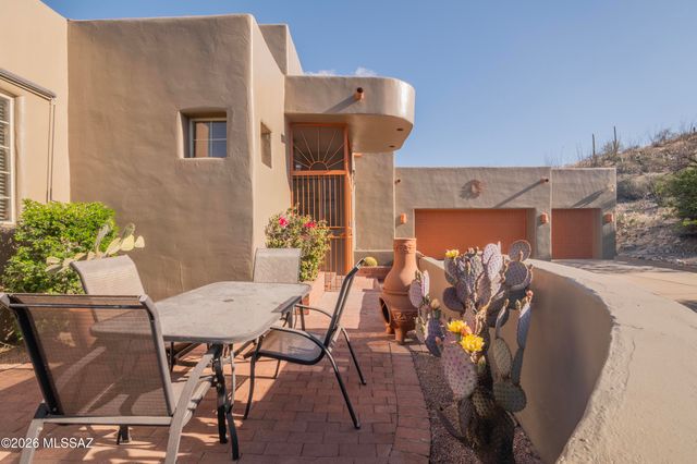 21 N Players Club Drive, Tucson, AZ 85745