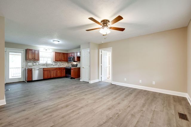 1655 Salem Valley Road, Ringgold, GA 30736