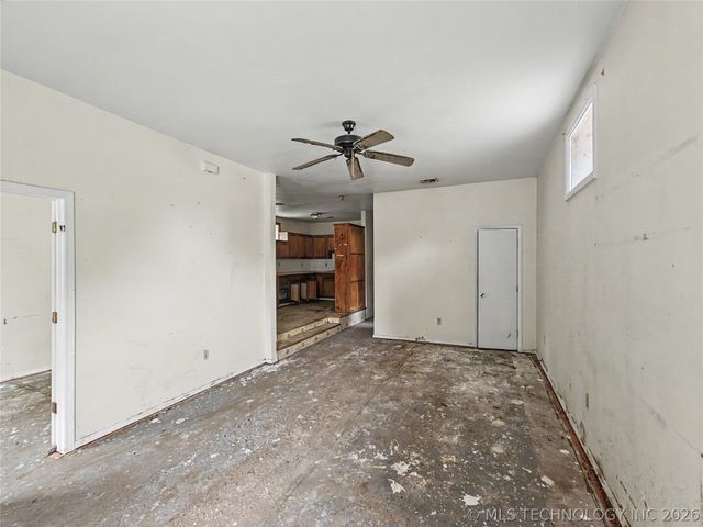1021 N Vinita Avenue, Tahlequah, OK 74464