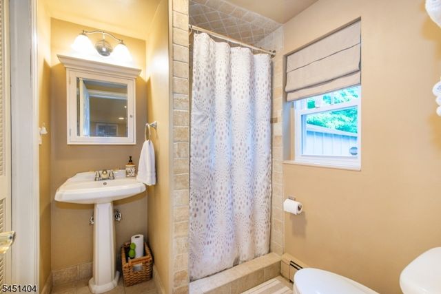 103 Cayuga Ave, Rockaway Twp., NJ 07866