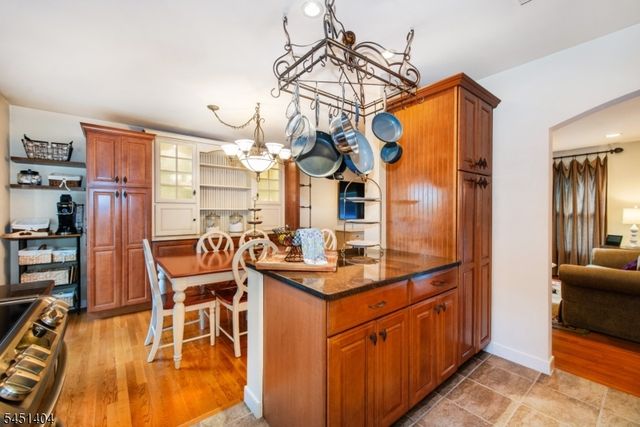 103 Cayuga Ave, Rockaway Twp., NJ 07866