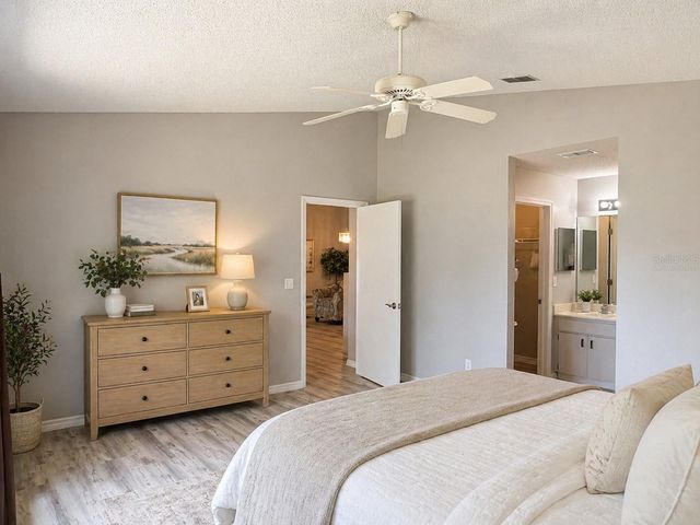 822 MCCALLISTER AVENUE 822, Sun City Center, FL 33573