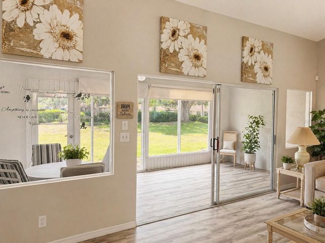 822 MCCALLISTER AVENUE 822, Sun City Center, FL 33573