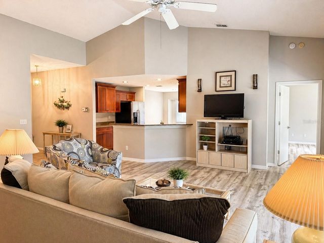 822 MCCALLISTER AVENUE 822, Sun City Center, FL 33573