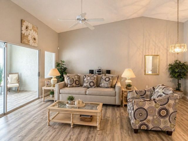 822 MCCALLISTER AVENUE 822, Sun City Center, FL 33573
