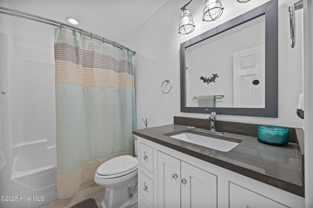 Image 35 of property listing at 411 N Channel Drive B, Wrightsville Beach, NC 28480