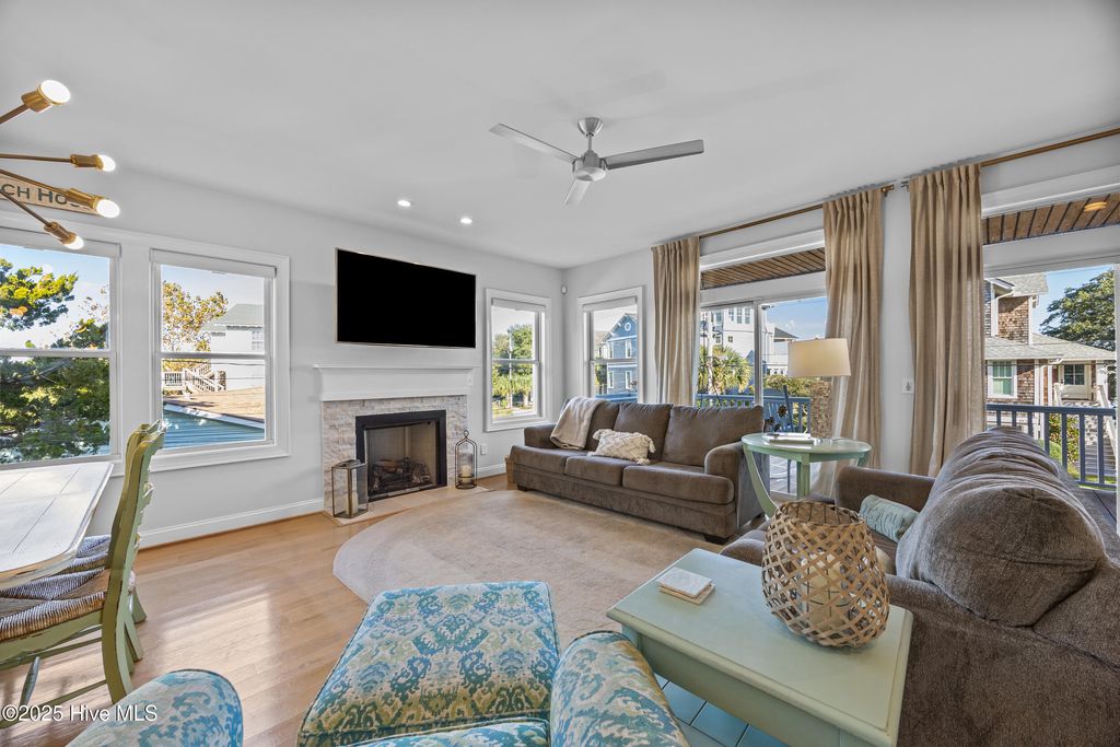 Image 7 of property listing at 411 N Channel Drive B, Wrightsville Beach, NC 28480