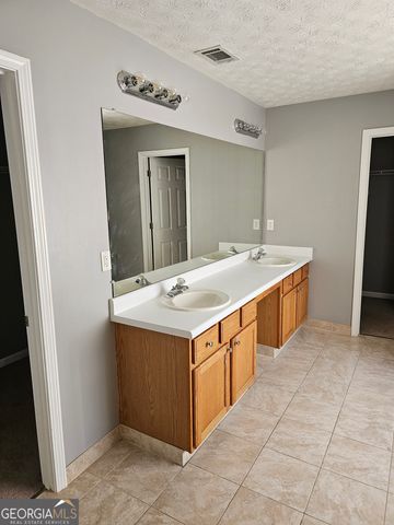 1529 Sydney Pond Circle, Lawrenceville, GA 30046