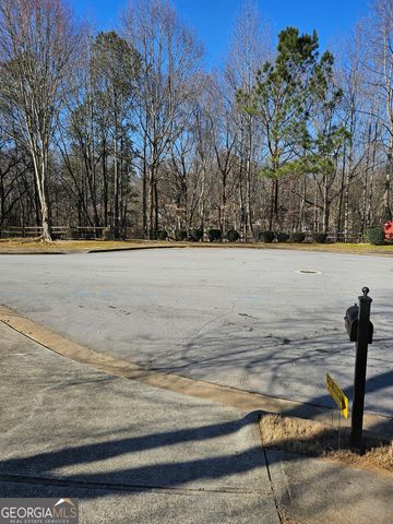 1529 Sydney Pond Circle, Lawrenceville, GA 30046