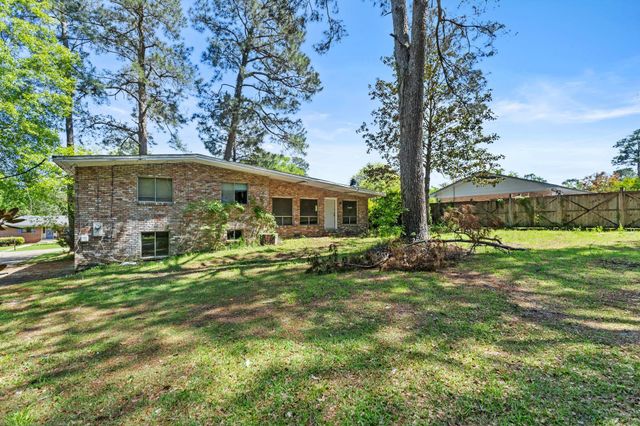 403 Crestmont, Hattiesburg, MS 39401