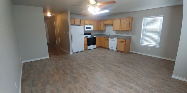 404 N Cleveland Avenue, Sherman, TX 75090