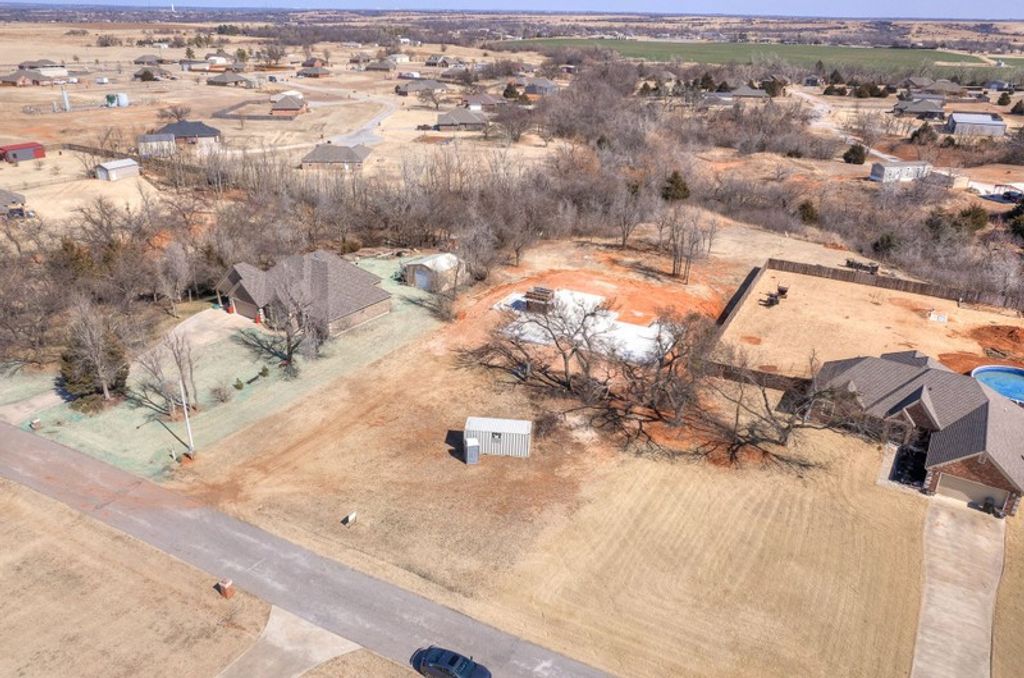 929 County Street 2932, Tuttle, OK 73089