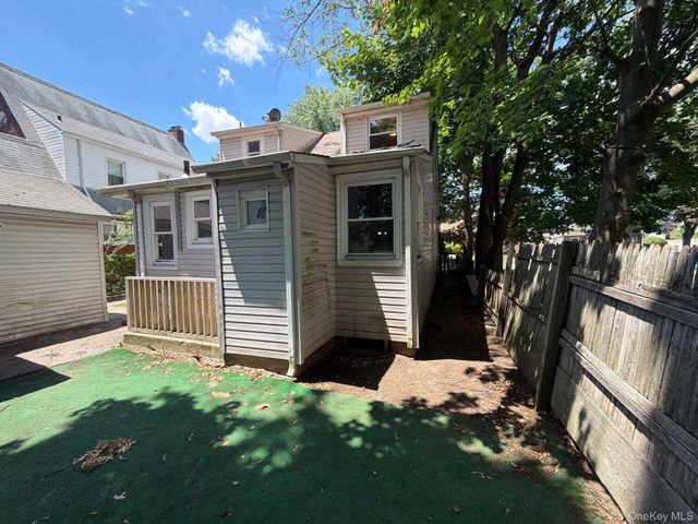 30 Pierson Avenue, Hempstead, NY 11550