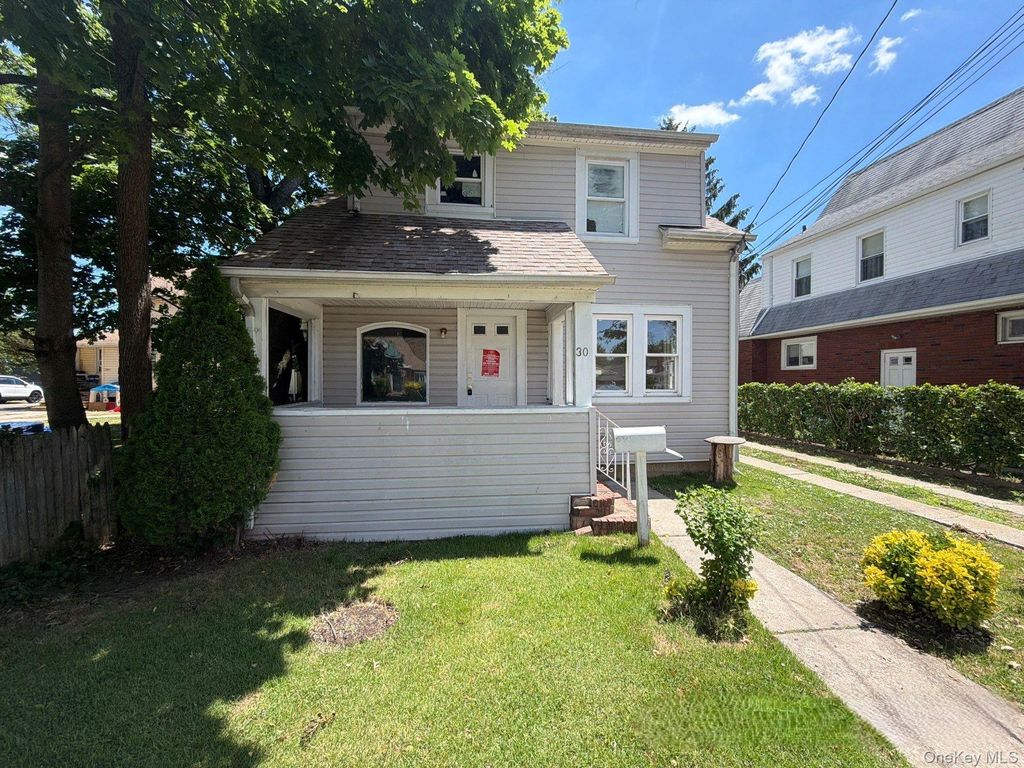 30 Pierson Avenue, Hempstead, NY 11550
