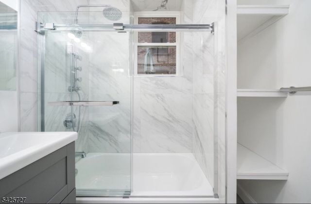 340 Fairmount Ave C3, Jersey City, NJ 07306