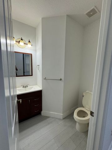 6074 NW 116th Drive, Coral Springs, FL 33076