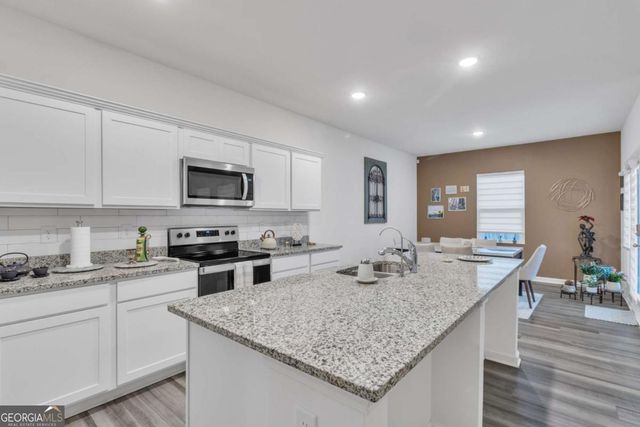 71 Carnaby Street, Winder, GA 30680