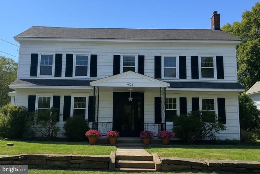 1512 RIVER RD, Upper Black Eddy, PA 18972