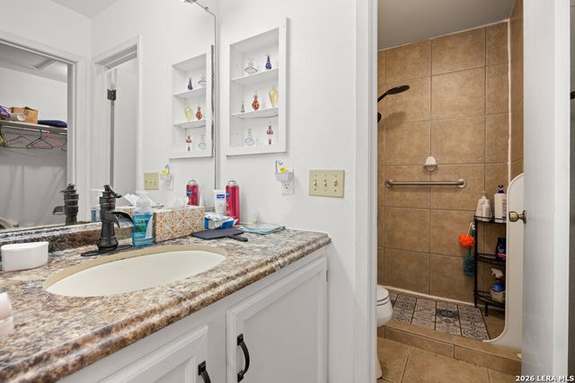 5111 El Capitan, San Antonio, TX 78233