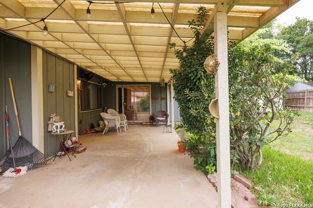 5111 El Capitan, San Antonio, TX 78233