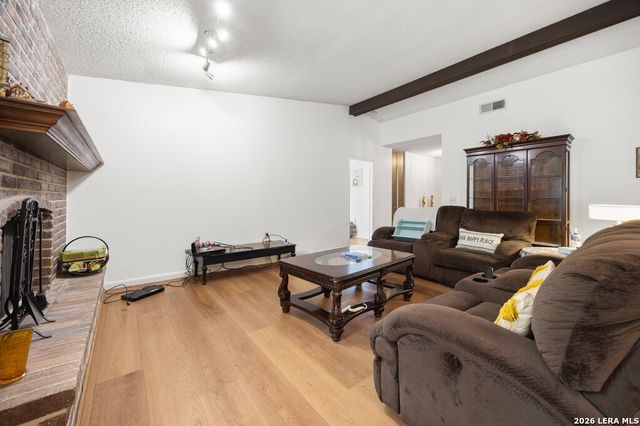 5111 El Capitan, San Antonio, TX 78233