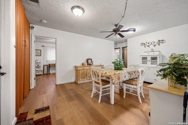 5111 El Capitan, San Antonio, TX 78233