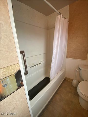 725 Union Avenue, Ashtabula, OH 44004