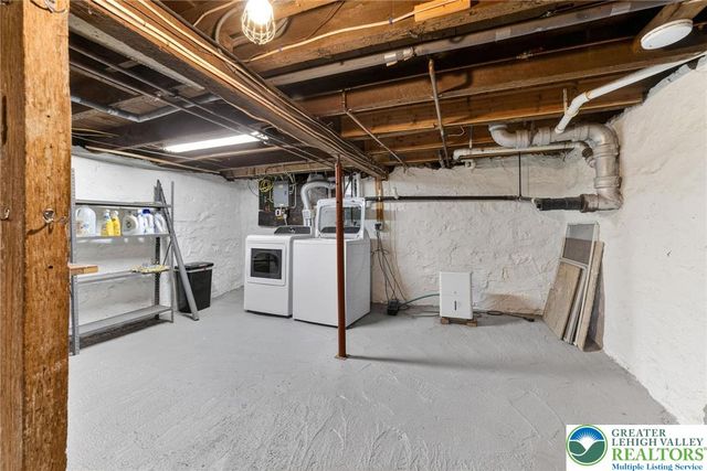 33 West Street, Other Nj Counties, NJ 08804