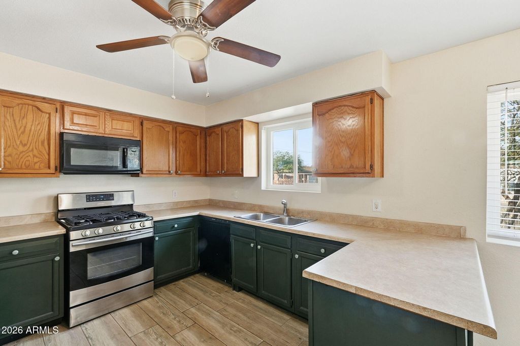 1205 E ONTARIO Court, Casa Grande, AZ 85122 — photo 2