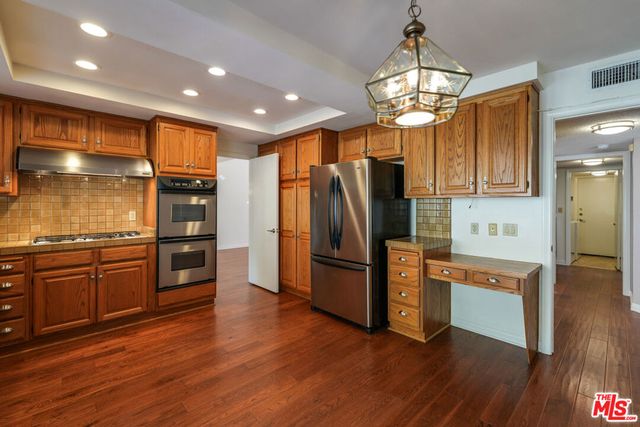 2440 Flintridge Drive, Glendale, CA 91206