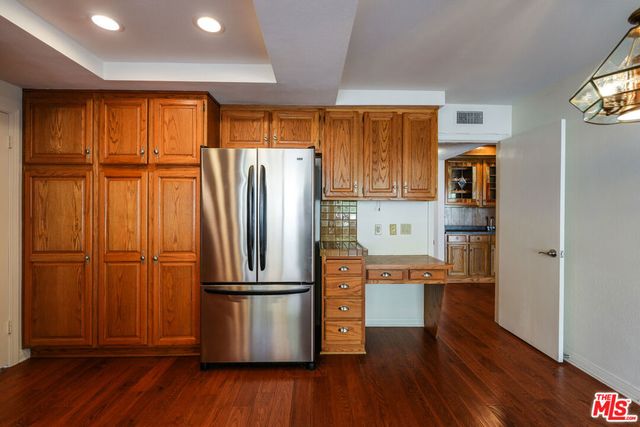 2440 Flintridge Drive, Glendale, CA 91206