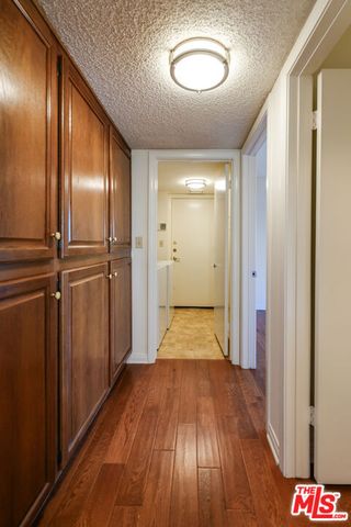 2440 Flintridge Drive, Glendale, CA 91206