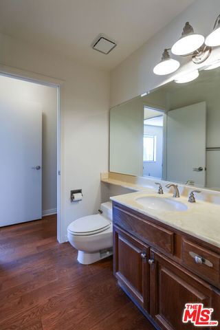 2440 Flintridge Drive, Glendale, CA 91206