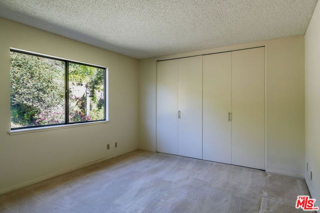 2440 Flintridge Drive, Glendale, CA 91206