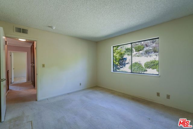 2440 Flintridge Drive, Glendale, CA 91206