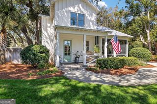 1925 Frederica Road, St. Simons, GA 31522
