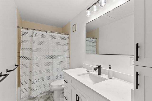 2842 SW Lakemont Place, Palm City, FL 34990